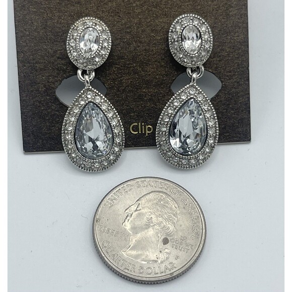 Carolee Silver Tone Crystal Teardrop Dangle Clip Earrings New - Picture 5 of 8